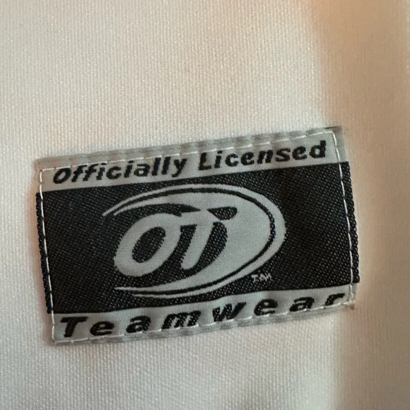 White and Green Baseball Jerseys with Classic Design - Picture 4 of 7